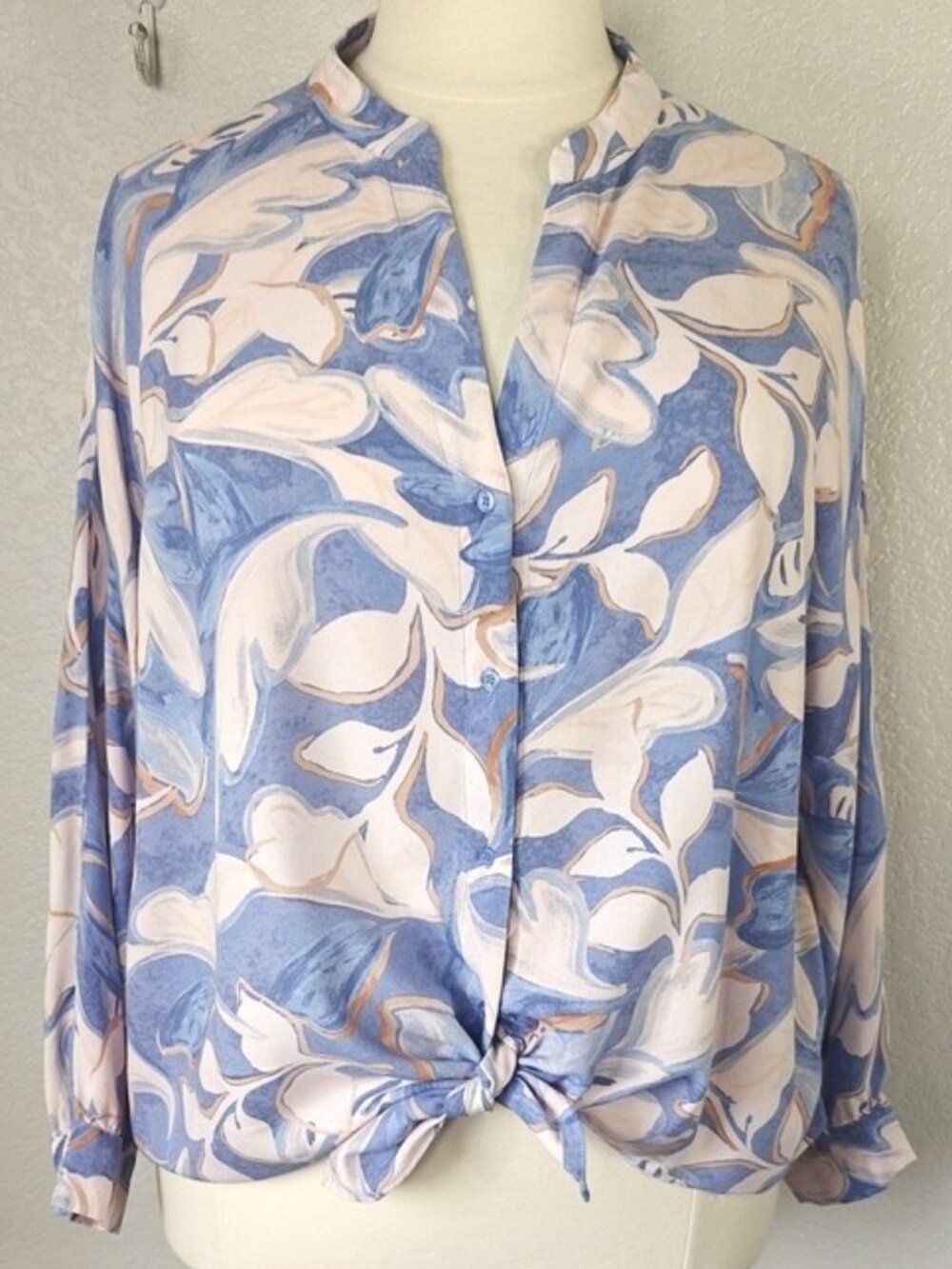 CeCe 3X Blouse Tie Front Knot Blouse Long Sleeves V-neck